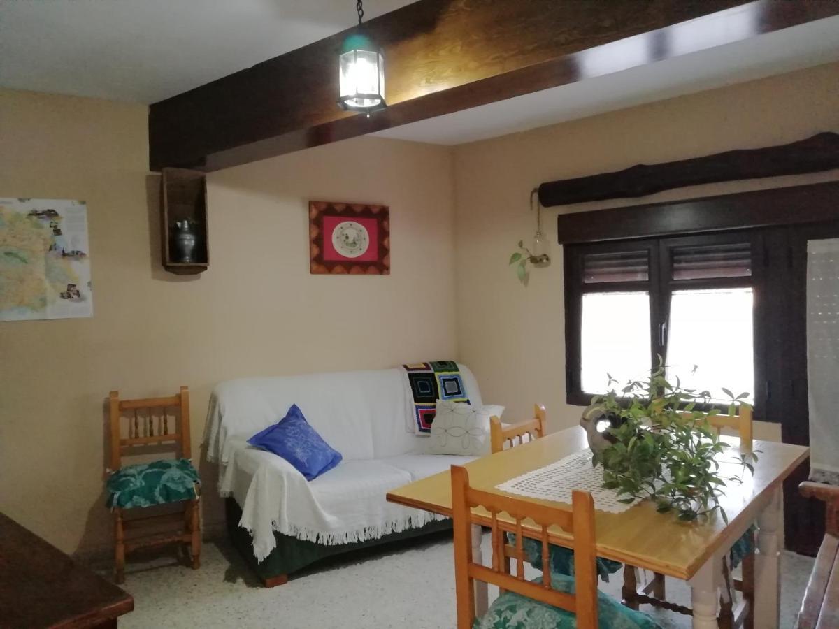 Casa Rural Abuela Maxi Riolobos Ngoại thất bức ảnh