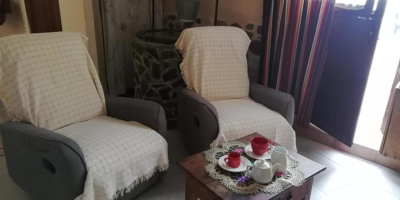 Casa Rural Abuela Maxi Riolobos Ngoại thất bức ảnh