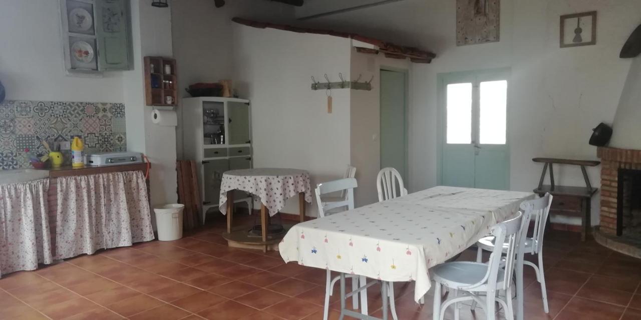 Casa Rural Abuela Maxi Riolobos Ngoại thất bức ảnh